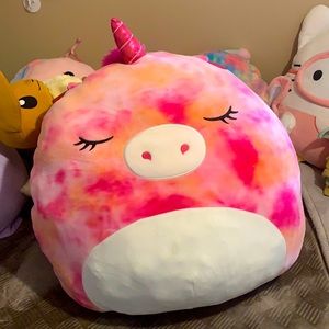 Mega squishmallow unicorn
